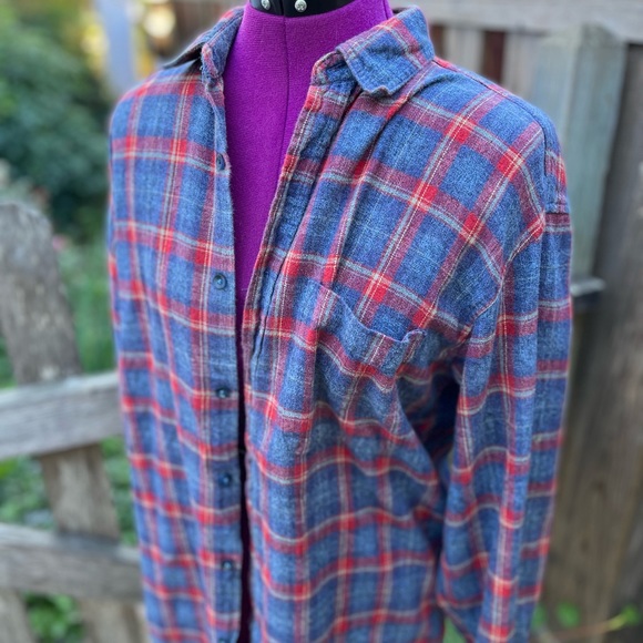 Vintage Long Sleeve Flannel Shirt - Picture 10 of 10